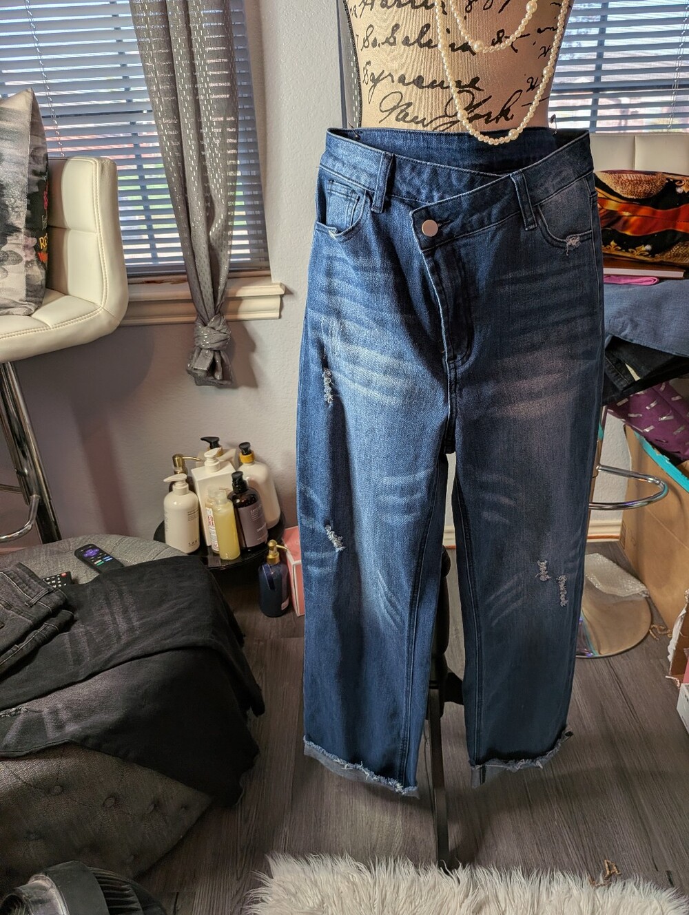 SHEIN Dark Blue High-Rise Wide-Leg Distressed Jeans